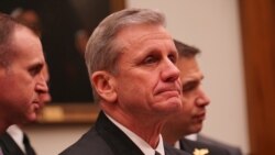 美军太平洋舰队水面舰队司令理查德·布朗中将(Richard Brown)2020年2月5日在众议院军委会作证（美国之音黎堡摄）