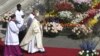 Papa Francisco defende o uso de "armas do amor" para combater o terrorismo