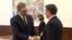Susret predsednika Srbije Aleksandra Vučića i Izvestioca EP za Srbiju Dejvida Mekalistera, Foto: VOA