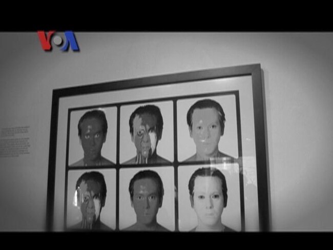 Manajer Toko Komik Fantom dan Fotografer Indonesia di AS - VOA Career Day