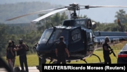 Fabricio Queiroz chegando ao aeroporto de Jacarepagua (Rio de Janeiro) 17 junho 2020