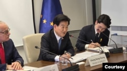 3월 25일 한국 통일부 장관이 주한 EU 회원국 대사 정례 회의에서 이재명 정부의 ‘한반도 평화공존 정책’을 설명하고 국제사회의 협조를 요청했다. (사진:한국 통일부)