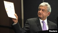 Andrés Manuel López Obrador, durante la conferencia de prensa en la que anunciaron su pedido por una nueva elección extraordinaria.