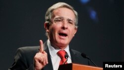 El expresidente Álvaro Uribe se perfila como seguro senador del congreso colombiano.