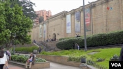 Fachada del Museo Nacional en el centro de Bogotá. Fotografía tomada el 13 de marzo de 2025. [Foto: Johan Reyes, VOA].
