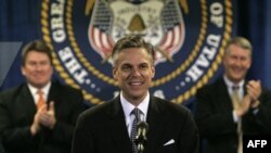 Republikanac Džon Hantsman bio je guverner republike Jute i američki ambasador u Kini