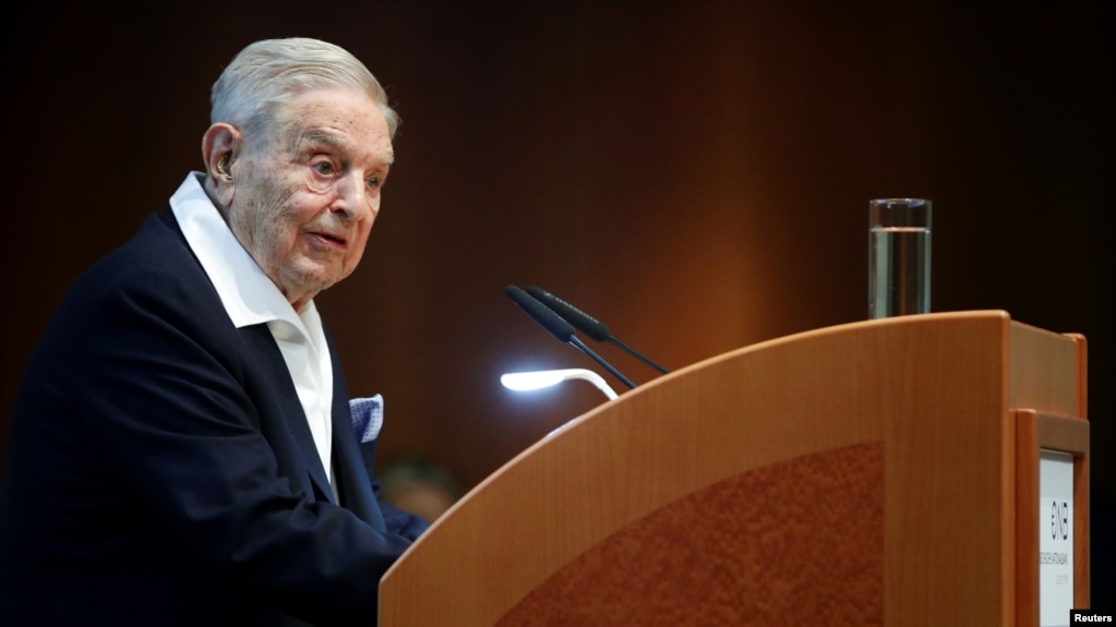 资料照 - 亿万富翁、著名投资家索罗斯2019年6月21日在奥地利维也纳出席熊彼特奖颁奖仪式上发表讲话。(photo:VOA)