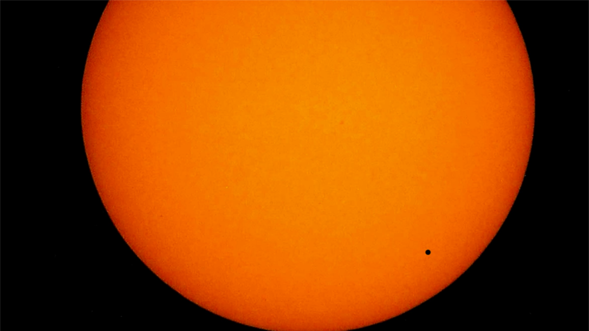 Mercury Transits Across Sun