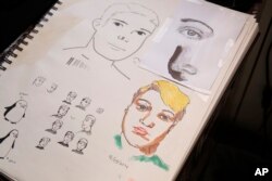 Hasil coretan gambar potret diri Mateo, yang dibuatnya sambil mendengarkan pelajaran sekolah virtual di kamarnya di Roma, Kamis, 18 Maret 2021.