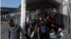 Migranti čekaju na američko-meksičkoj granici, u nadi da će se čekanje isplatiti