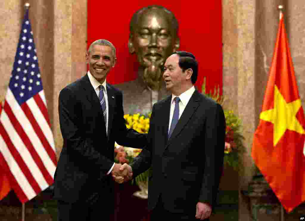 Obama Vietnam