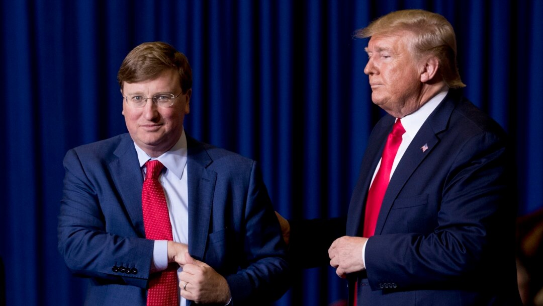 Predsjednik Trump i Tate Reeves, koji je u utorak postao guverner Mississipija.