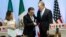 La ministra de Asuntos Exteriores de Canadá, Chrystia Freeland, el secretario de Economía mexicano, Ildefonso Guajardo (centro) y el representante de Comercio estadounidense, Robert Lighthizer, emitirán comunicados conjuntos al fin de las negociaciones del TLCAN.