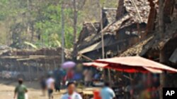 စခန္းေတြထဲမွာ ႏွစ္ရွည္ ေနထိုင္ေနၾကရတဲ့ ဒုကၡသည္ သန္းနဲ႔ခ်ီရွိ