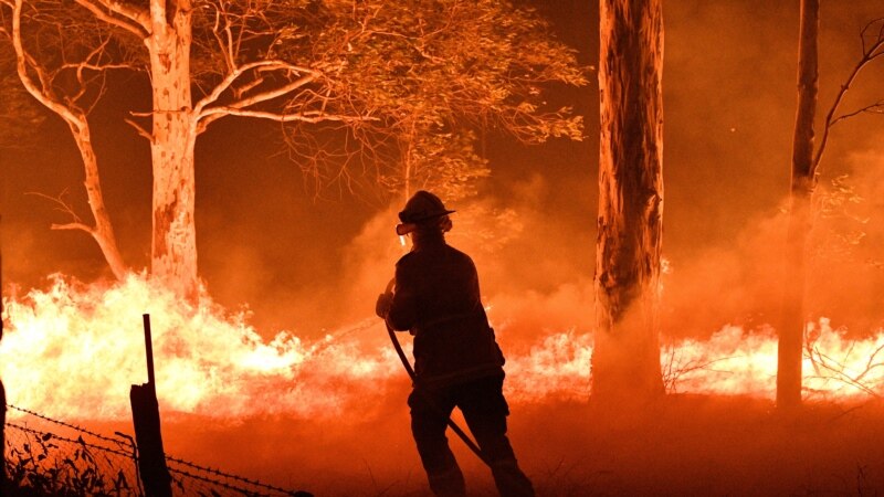 Australia’s Military Aids in Wildfire Rescues