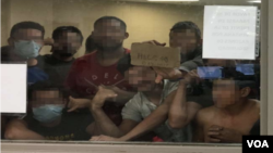 Ochenta y ocho migrantes detenidos en una celda diseñada para 41 personas en una estación de la Patrulla Fronteriza en Fort Brown. Foto: Captura de pantalla informe del inspector general de DHS. 