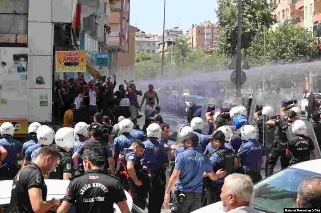 Diyarbakir protesto 08/20