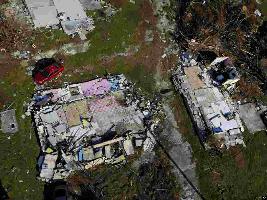نمایی از ویرانی به جا مانده از توفان دوریان در باهاما
