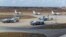 Российские военно-транспортные самолеты с гуманитарной помощью перед взлетом в аэропорту Чкаловский. Архивное фото.
