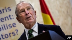 Kandidat Capres AS dari Partai Demokrat, Michael Bloomberg menghadiri KTT COP25 di Madrid, 10 Desember 2019. (AP Photo/Bernat Armangue)