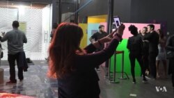 Selfie Museum Opens Its Doors to the Public in Los Angeles