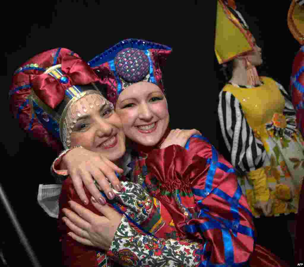 «Девчонки, ваш выход…»