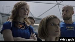 Jessica Chastain plays Mars mission commander Melissa Lewis in "The Martian."