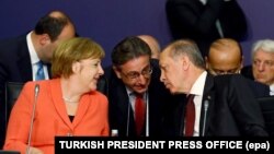 Almanya Başbakanı Angela Merkel ve Cumhurbaşkanı Recep Tayyip Erdoğan