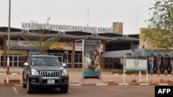 L'entrée de l'aéroport international Diori Hamani de Niamey, au Niger, le 24 février 2016.