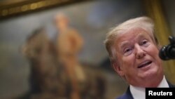 Presiden AS Donald Trump berbicara di Gedung Putih, Selasa (5/3).