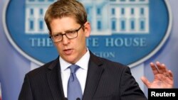 El portavoz de la Casa Blanca, Jay Carney, dijo que el gobierno estadounidense no dudará en aumentar las sanciones contra Rusia, si este país no detiene la intervención sobre Ucrania.