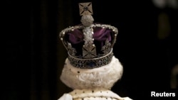 ملکه الیزابت دوم، مسن ترین ملکه‌ای که طولانی ترین دوران سلطنت را در بریتانیا داشته است