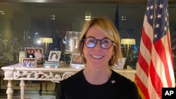 Duta Besar AS untuk PBB Kelly Craft bertemu secara virtual dengan Presiden Taiwan Tsai Ing-wen (tak terlihat), Rabu malam, 13 Januari 2021.
(Misi Amerika Serikat untuk PBB via AP)