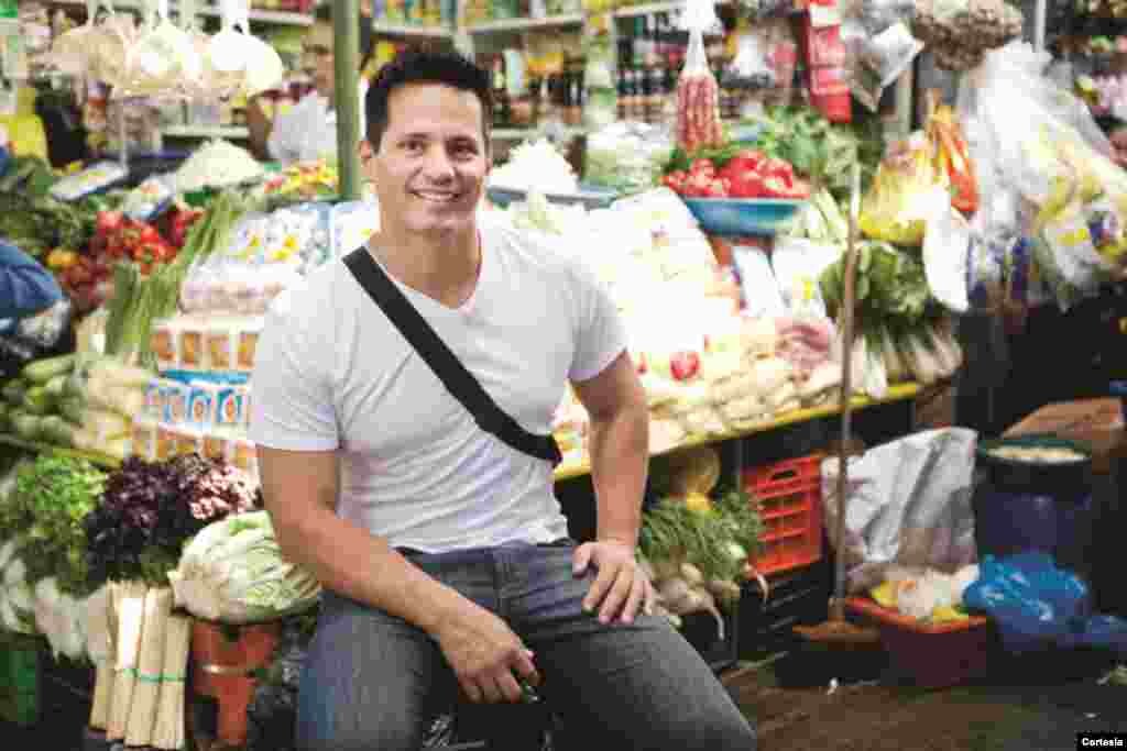 El chef Flavio Solorzano, propietario del restaurante “El señorío de Sulco”, en Lima, Perú, participará del festival y compartirá sus secretos culinarios.