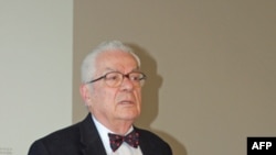 Prof. Türkkaya Ataöv