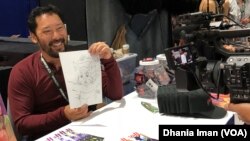 Allen Ling, penuils komik "Genesis II" AS keturunan Tionghoa saat pameran di Comic Con (Dok: 2018)