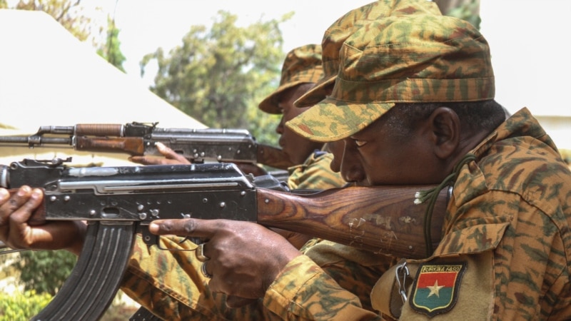 Ibrahim Traoré réorganise l'armée du Faso et crée six bataillons d'Intervention rapide