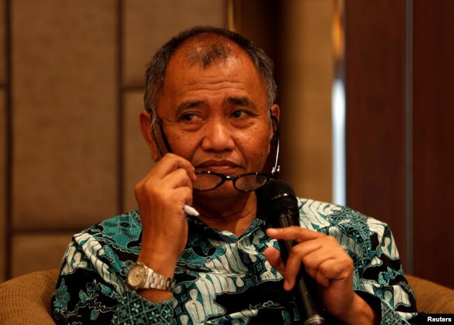 Ketua KPK Agus Rahardjo dalam sebuah acara bersama dengan wartawan asing di Jakarta, 15 Maret 2017. (Foto: Reuters)