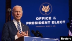 ARHIVA - Novoizabrani američki Predsjednik Joe Biden govori u Vilmingtonu, u Delaveru, (Foto: Rojters/Jonathan Ernst)