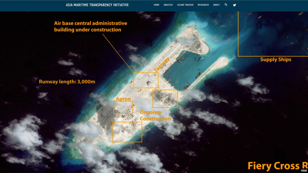 南中国海一争议岛屿上飞机跑道建设接近完成（图片来源：CSIS网站，2015年7月3日）
