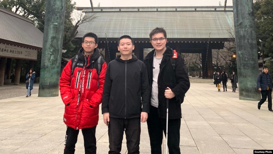 案发前，顾杨阳（左）、牛腾宇（中）、肖彦锐在日本合影（肖彦锐提供图片）