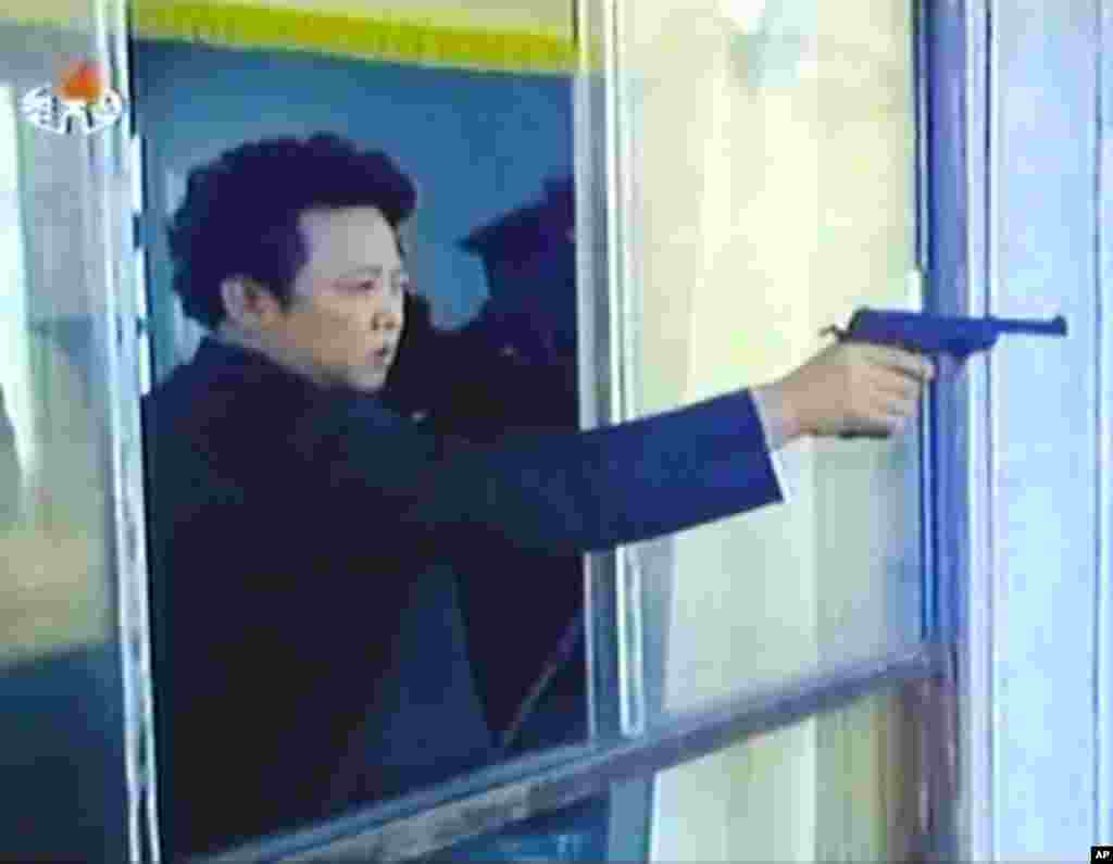 [김정일 위원장 사망] 북한의 표정과 김정일의 옛 모습들