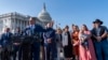 El presidente de la Comisión de Asuntos Exteriores de la Cámara de Representantes, Michael McCaul, habla sobre el informe de su panel sobre Afganistán, y los hallazgos sobre el retiro de EEUU de Afganistán, en el Capitolio, en Washington, el lunes 9 de septiembre de 2024. 