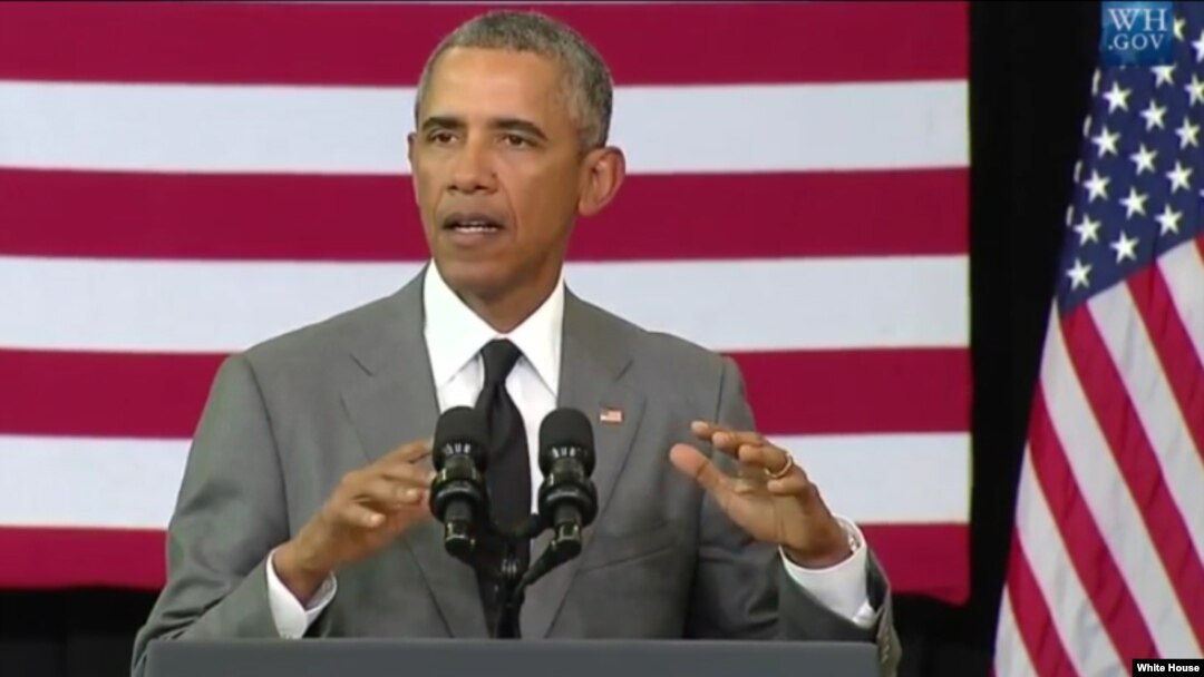 Presiden AS Barack Obama hari Jumat (28/8) mengatakan persetujuan nuklir Iran akan mencegah Iran mengembangkan bom atom (foto: dok).