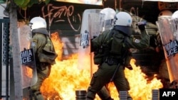 საბერძნეთში პოლიციამ მომიტინგეები დაშალა