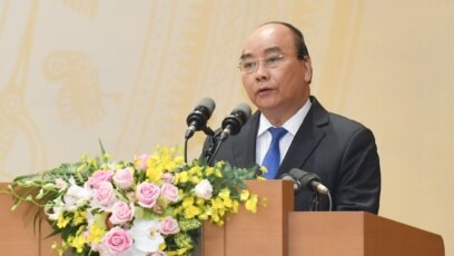 Thủ tướng Nguyễn Xuân Phúc yêu cầu các cơ quan chức năng tăng cường quản lý chặt chẽ khu vực biên giới giữa lúc Việt Nam đối phó với làn sóng dịch Covid-19 thứ hai.
