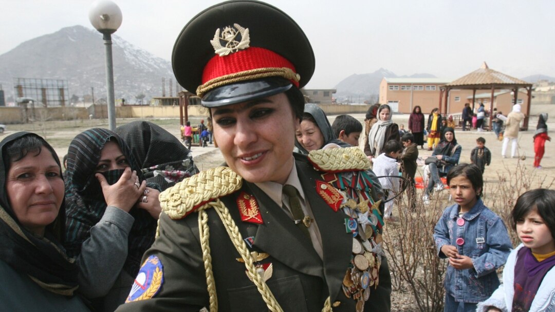 Rus qishlogida jinsiy aloqa rus tilida