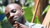 Le journaliste Hassan Murhabazi de la radio SVEIN de Bukavu (VOA/Ernest Muhero)