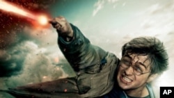 The final Harry Potter film offers grand special effects and an emotion-packed narrative.