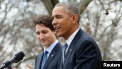 "Él solo está haciendo más de lo que se ha estado haciendo durante los últimos siete años y medio", señaló el presidente durante una conferencia de prensa conjunta en la Casa Blanca, con el visitante primer ministro de Canadá, Justin Trudeau.